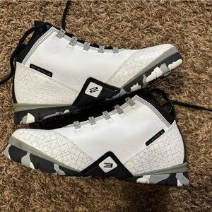 Nike LeBron Zoom Solder II Men’s Basketball Shoes White Black Size 11.5